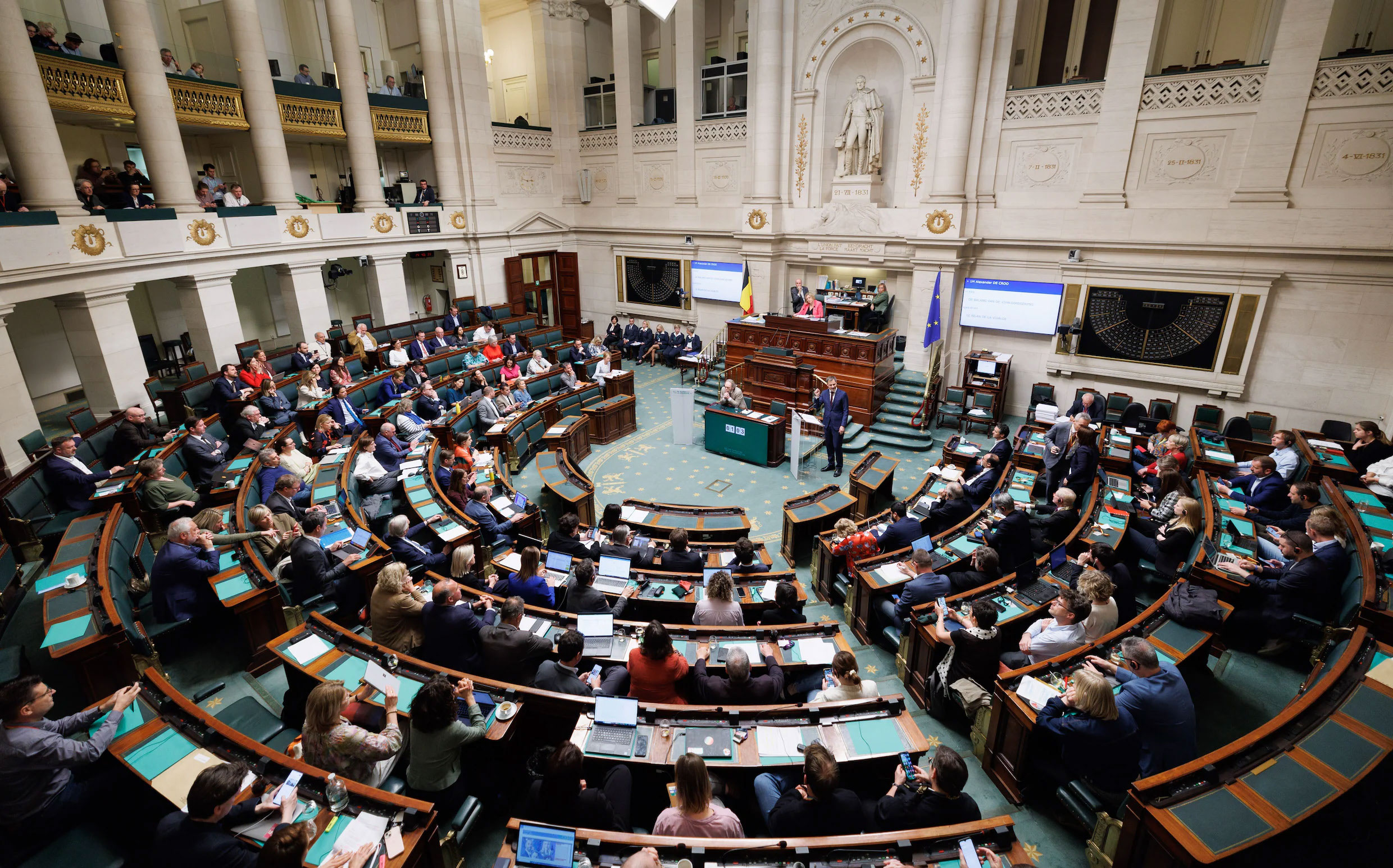 Digitalisering en vereenvoudiging van formaliteiten : instellingen zonder winstoogmerk verheugen zich over Resolutie van de Kamer